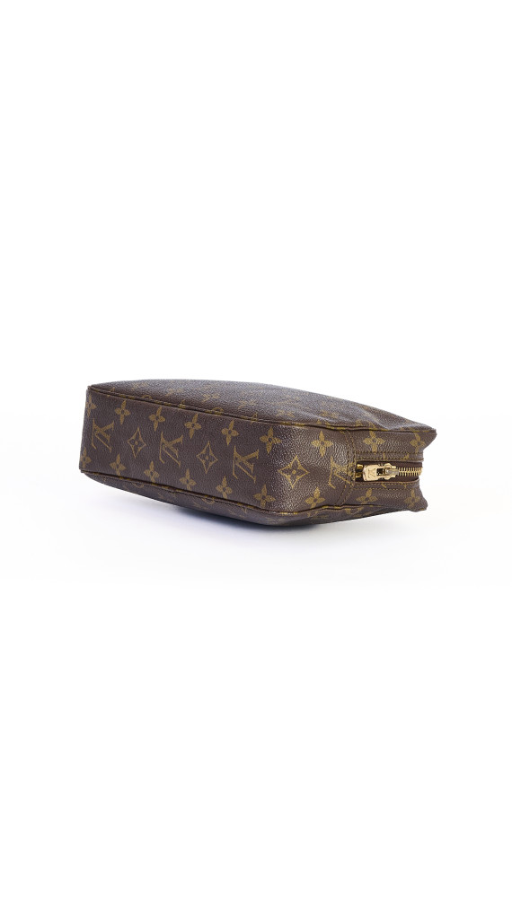 Louis Vuitton Trousse Toilette monogram 23
