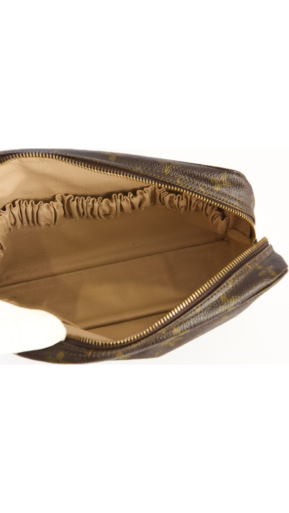 Louis Vuitton Trousse Toilette monogram 23