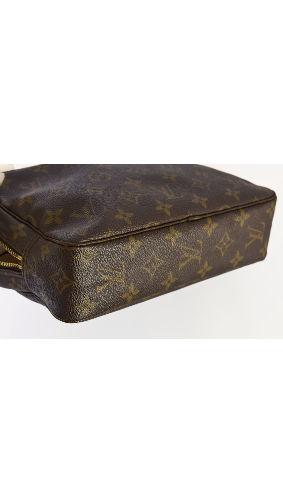 Louis Vuitton Trousse Toilette monogram 23