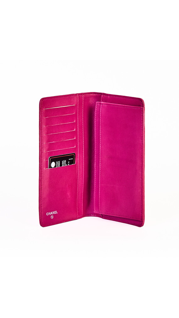 Chanel Camellia Lambskin Pink Wallet med Sølv CC-logo