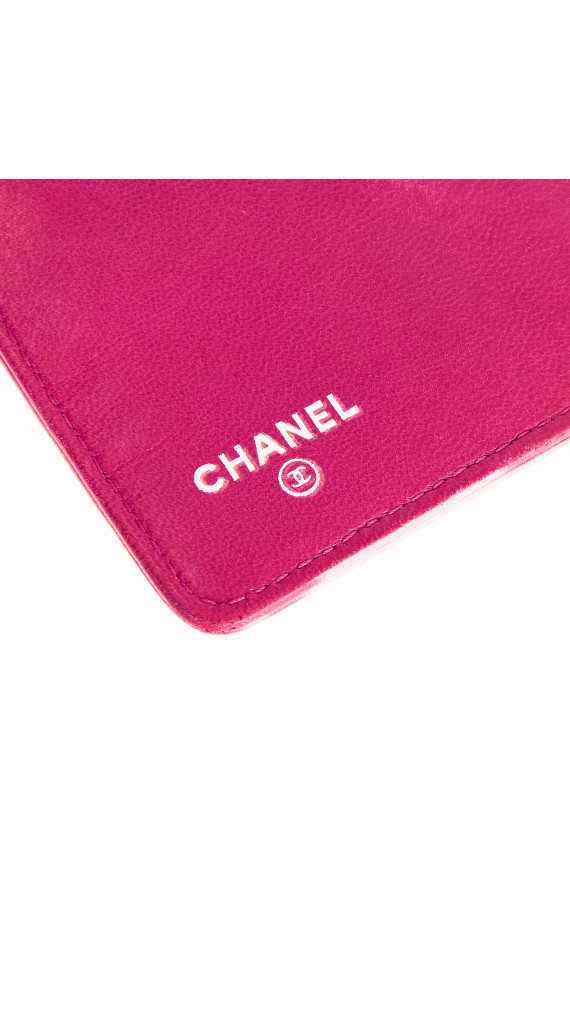 Chanel Camellia Lambskin Pink Wallet med Sølv CC-logo