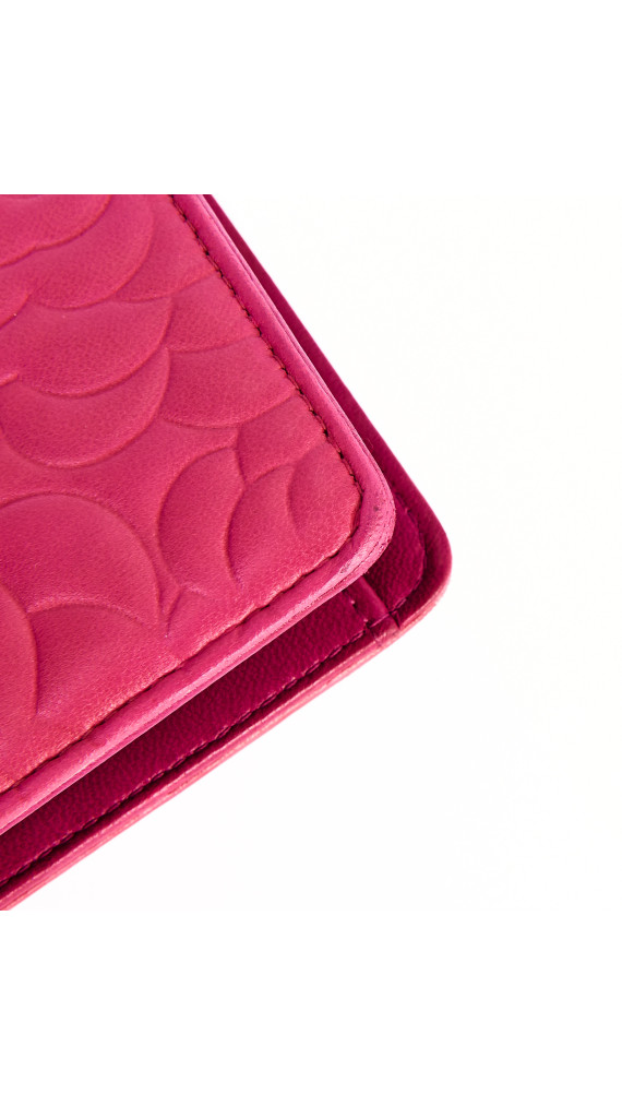Chanel Camellia Lambskin Pink Wallet med Sølv CC-logo