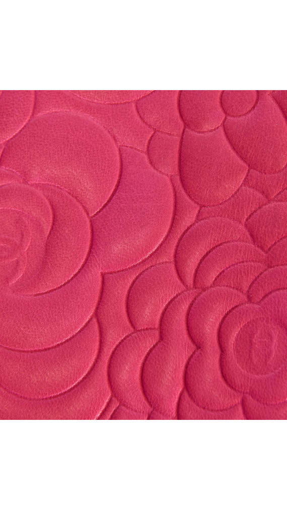 Chanel Camellia Lambskin Pink Wallet med Sølv CC-logo