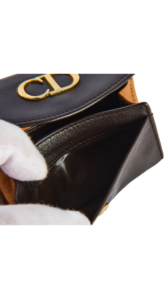 Christian Dior Vintage CD Wallet i Skinn