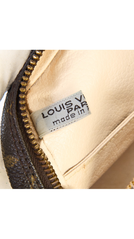 Louis Vuitton Trousse Toilette 23 i monogram