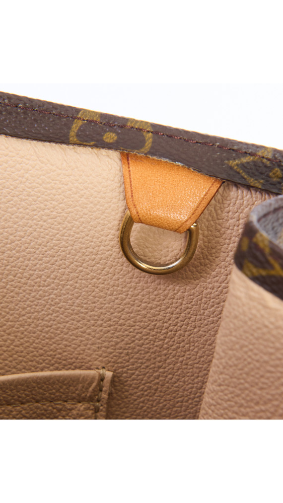 Louis Vuitton Monogram Sac Plat Tote Bag