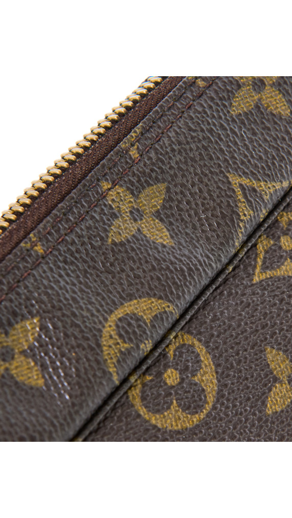 Louis Vuitton Trousse Toilette monogram