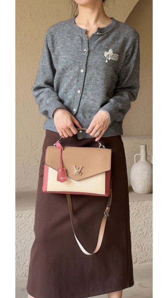 Louis Vuitton Lockme i Beige, Karamell og Korallrød
