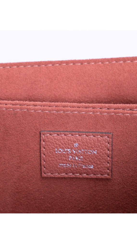 Louis Vuitton Lockme i Beige, Karamell og Korallrød