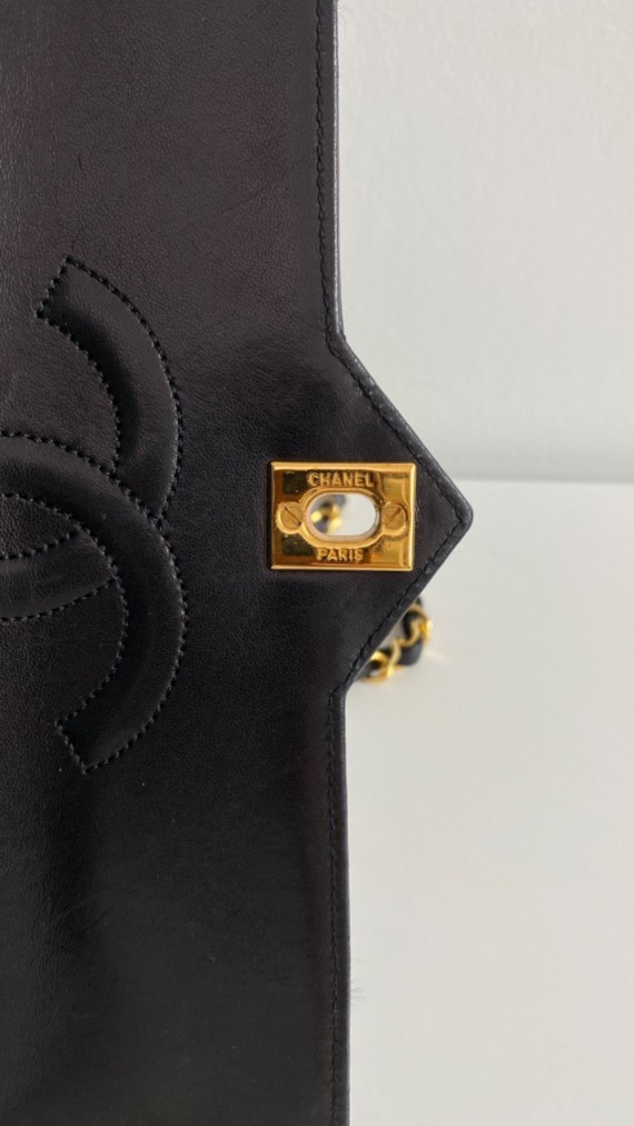 Chanel Single Flap Crossbody Bag Patent Leather