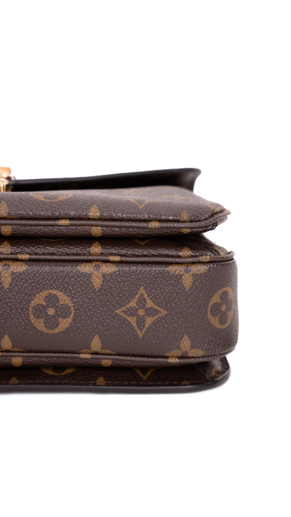 Louis Vuitton Pochette Métis Monogram Canvas