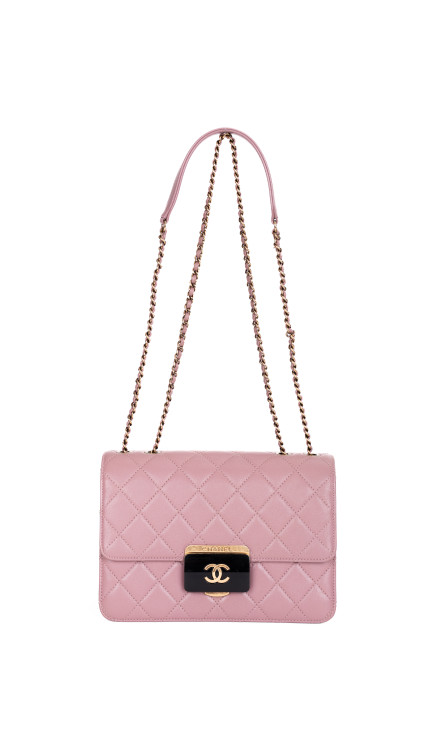 Chanel Single Flap Bag – Rosa Lammeskinn med Akryl CC-lås