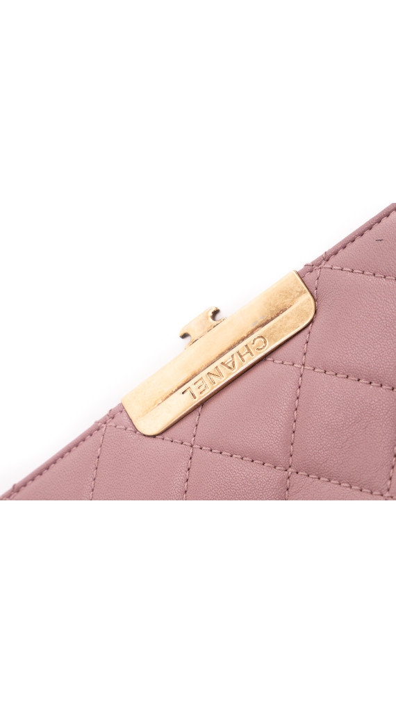 Chanel Single Flap Bag – Rosa Lammeskinn med Akryl CC-lås