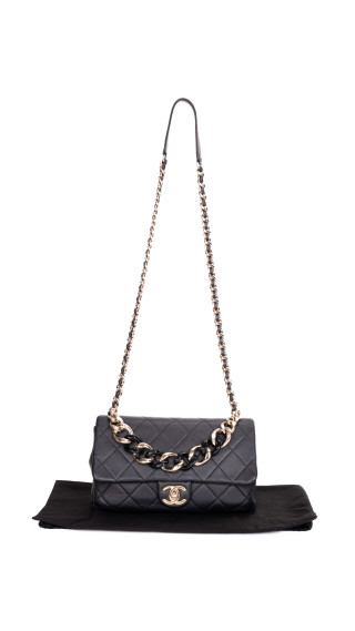 Chanel 19 Flap Bag i Sort Skinn med Gyllen Kjede