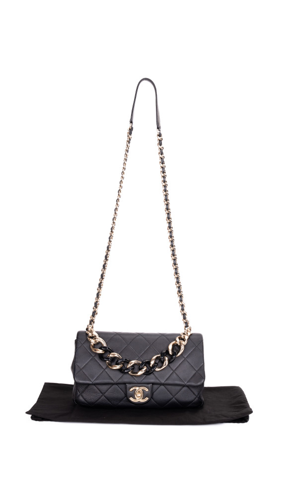 Chanel 19 Flap Bag i Sort Skinn med Gyllen Kjede