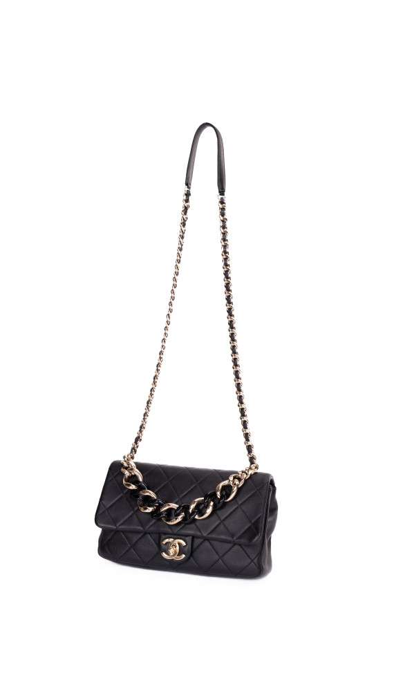 Chanel 19 Flap Bag i Sort Skinn med Gyllen Kjede