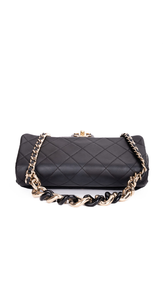 Chanel 19 Flap Bag i Sort Skinn med Gyllen Kjede