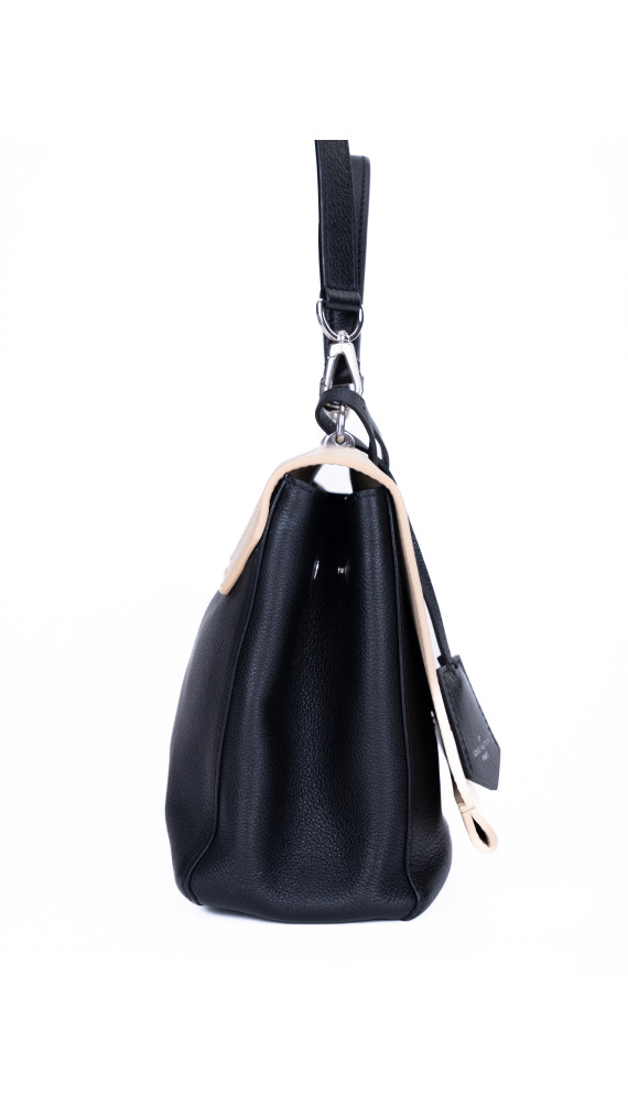 Louis Vuitton Lockme Bag i To-Tonet Beige og Sort Skinn