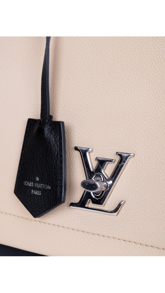 Louis Vuitton Lockme Bag i To-Tonet Beige og Sort Skinn