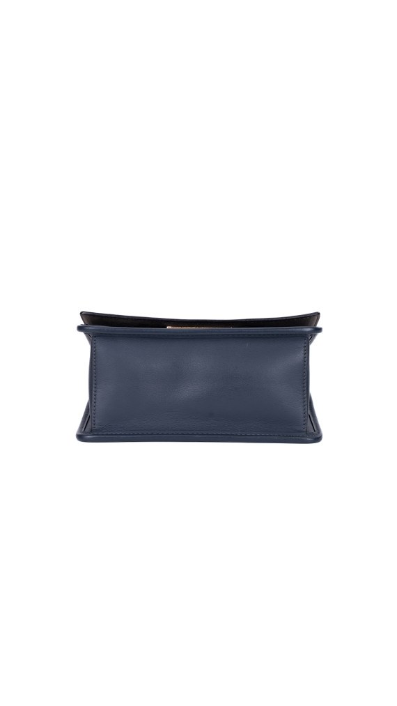 Fendi Kan I Shoulder Bag i Mørkeblå