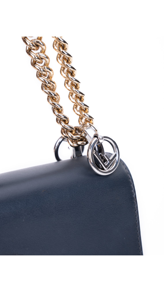 Fendi Kan I Shoulder Bag i Mørkeblå