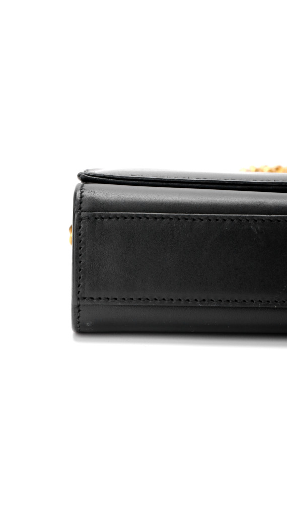 Saint Laurent Kate Tassel Skulderveske i Sort Skinn med Gullkjedestropp