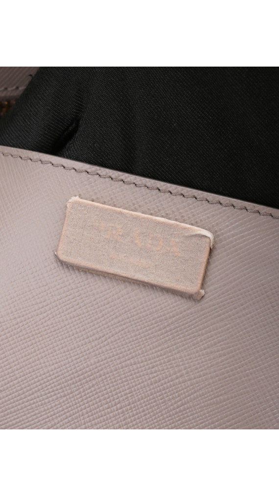 Prada Galleria Double Zip Tote i Grå og Hvit Saffiano-skinn