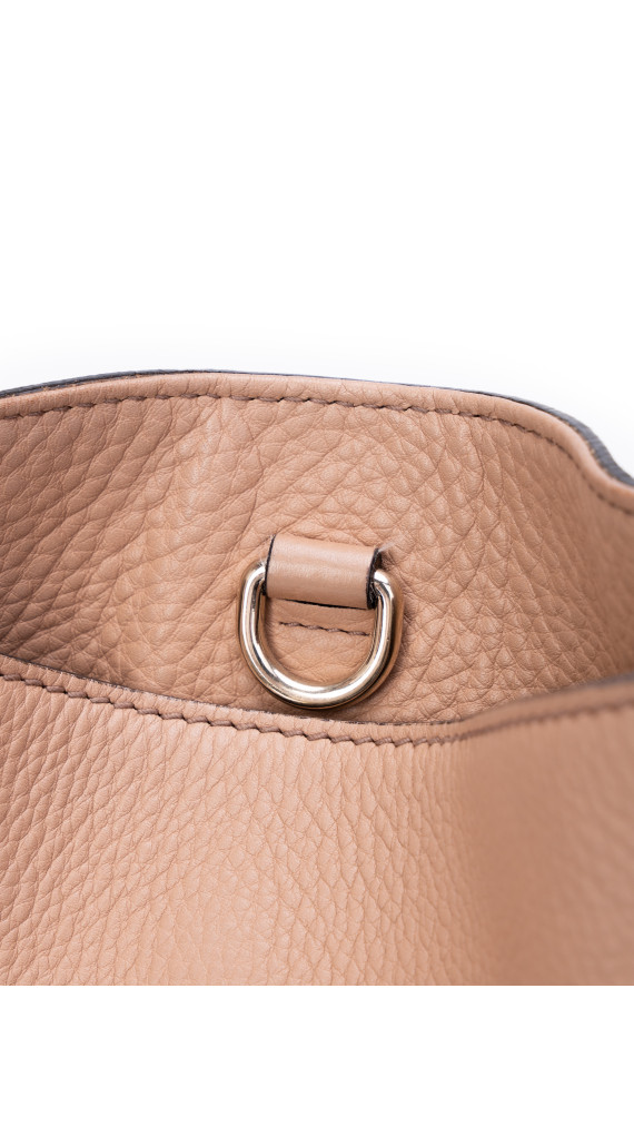 Gucci Soho Chain Tote Bag med Duskedetalj
