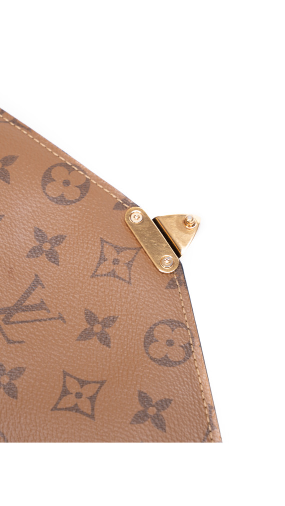 Louis Vuitton Pochette Métis Monogram Shoulder Bag
