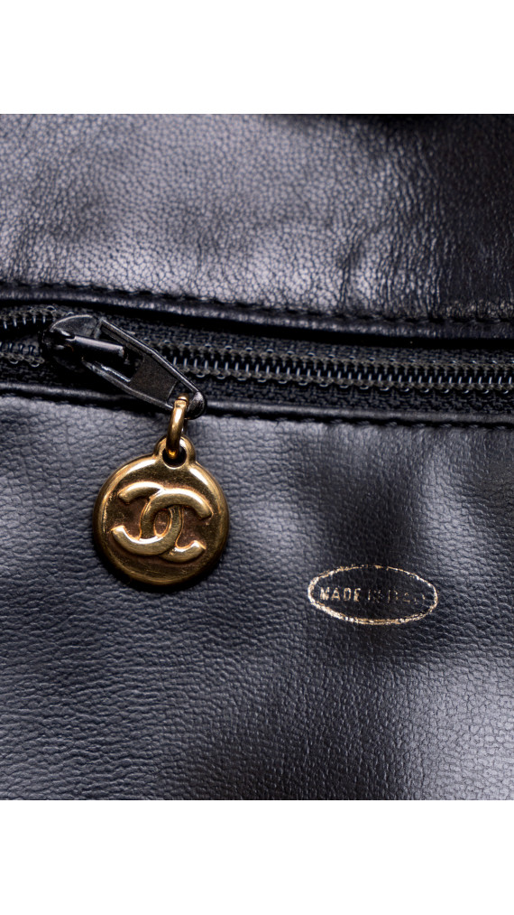 Chanel Vintage Tote Bag i Sort Skinn med Gullkjetting