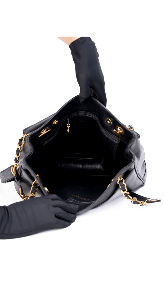 Chanel Vintage Tote Bag i Sort Skinn med Gullkjetting