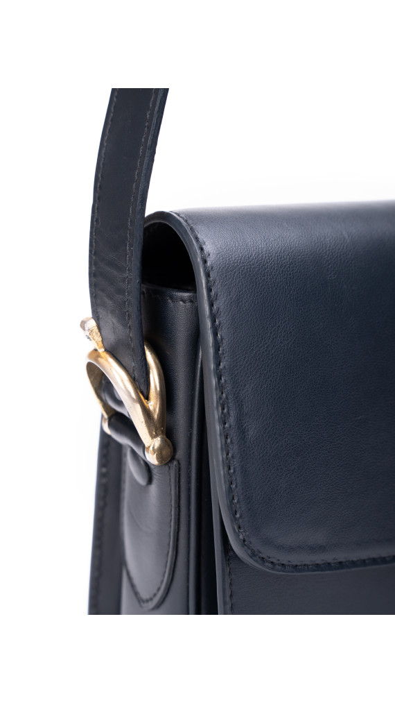Vintage Céline Skulderveske med Gullspenne – Mørkeblå Kalveskinn