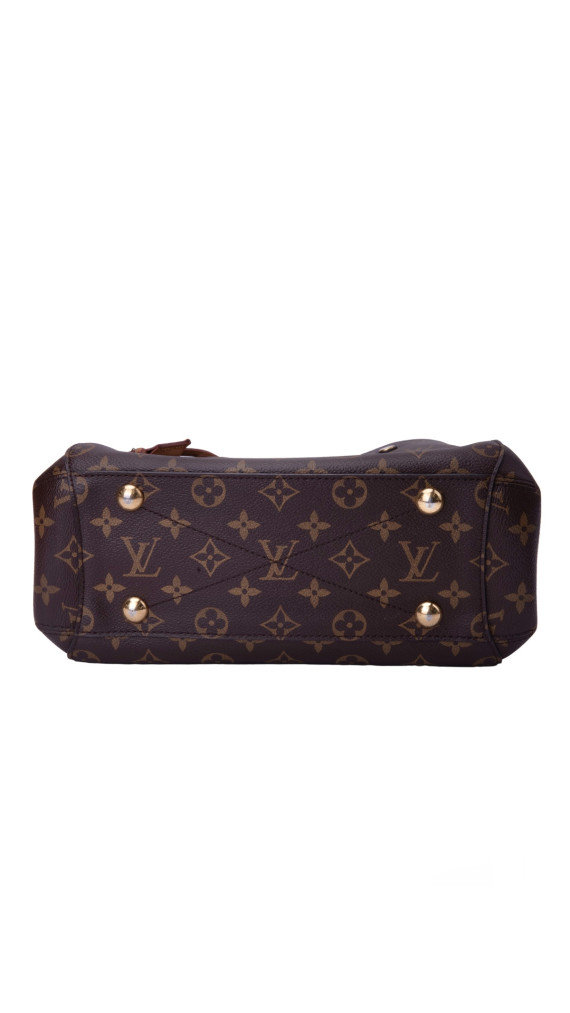 Louis Vuitton Montaigne BB Shoulder Bag