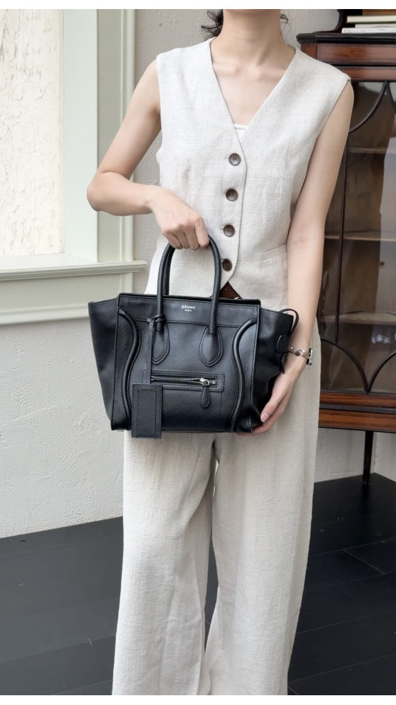 Celine Luggage Tote Handbag Size Micro (Medium) i Sort Skinn