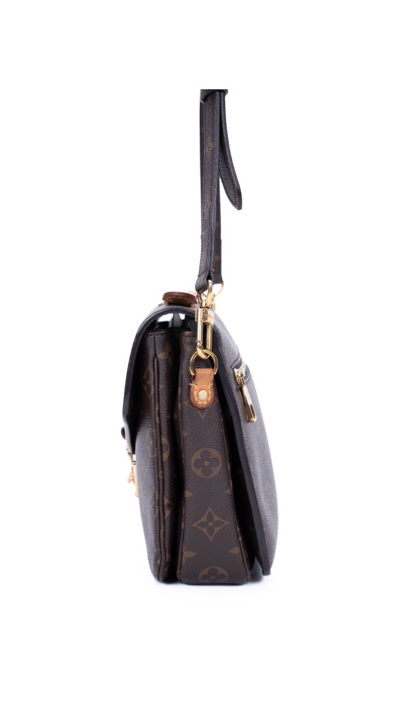 Louis Vuitton Pochette Métis Monogram Canvas