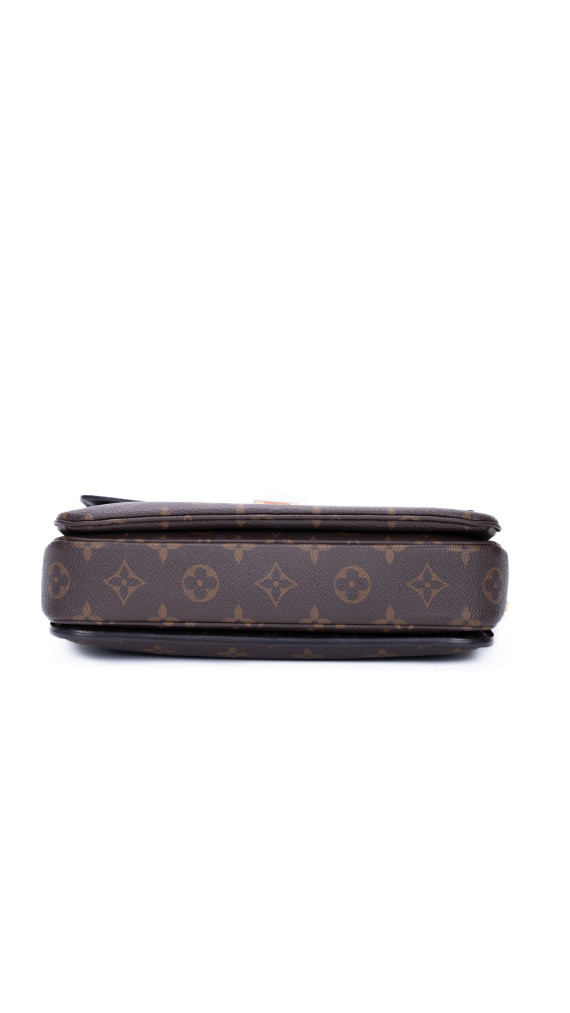 Louis Vuitton Pochette Métis Monogram Canvas