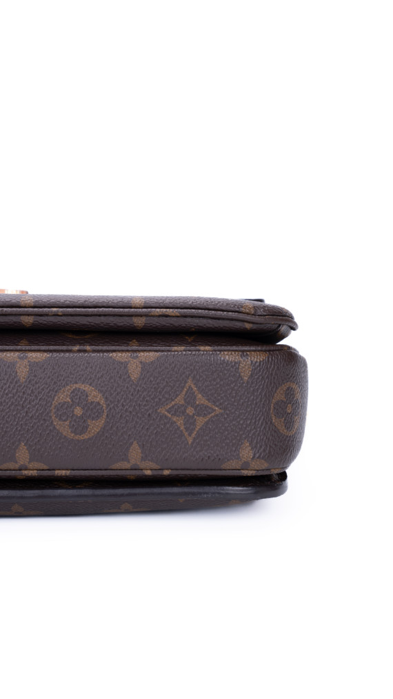 Louis Vuitton Pochette Métis Monogram Canvas