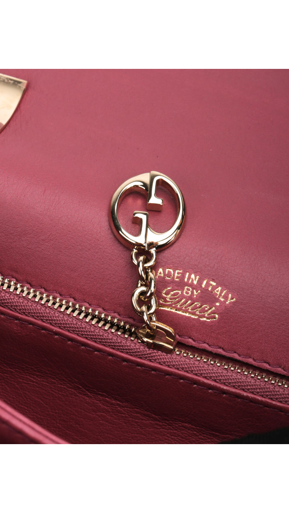 Gucci GG Marmont Mini Shoulder Bag i vinrød skinn