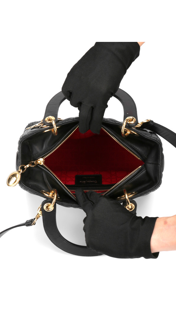 Lady Dior Medium Bag i Sort Lammeskinn med Gull-detaljer