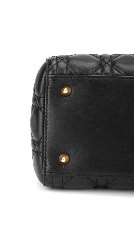 Lady Dior Medium Bag i Sort Lammeskinn med Gull-detaljer