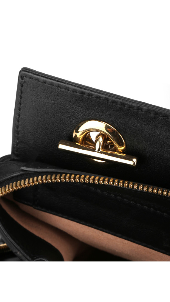Gucci Tote i Gucci Signature skinn med elegante kjedehåndtak