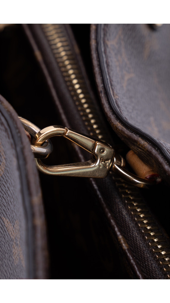 Louis Vuitton Montaigne GM Monogram Canvas