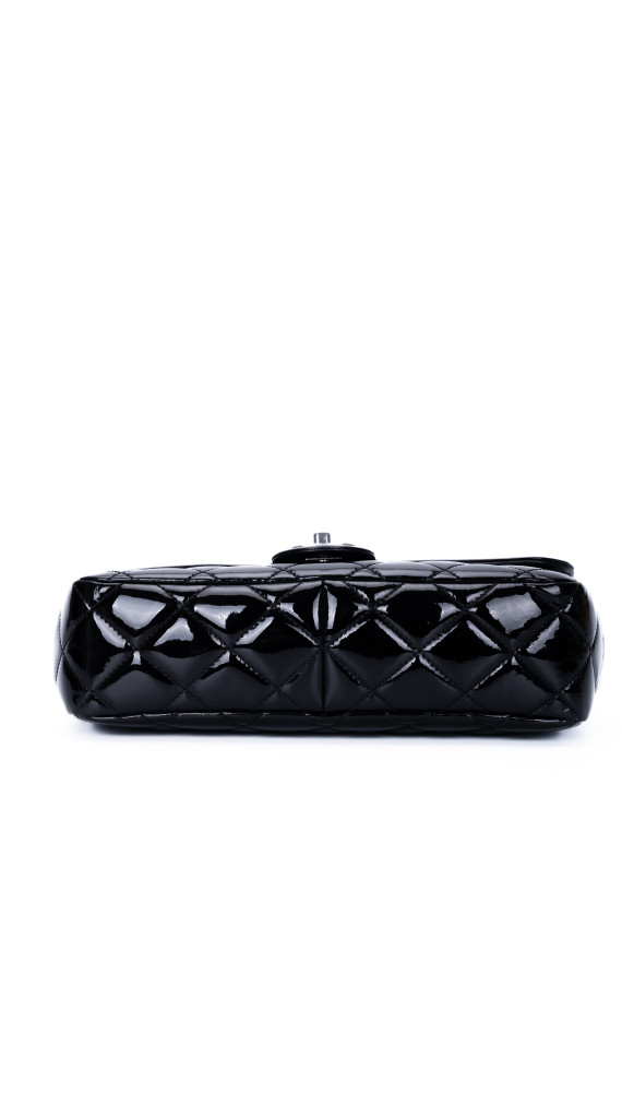 Chanel Classic Mini Flap Shoulder Bag I Sort Patent Skinn