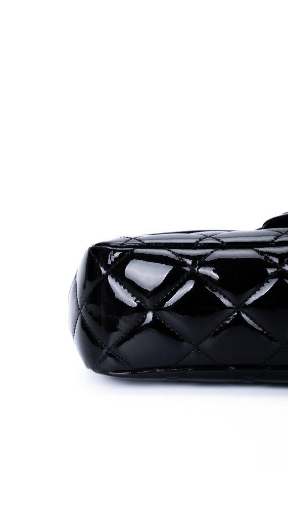 Chanel Classic Mini Flap Shoulder Bag I Sort Patent Skinn