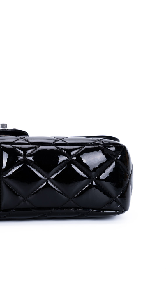 Chanel Classic Mini Flap Shoulder Bag I Sort Patent Skinn