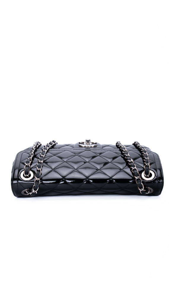 Chanel Classic Mini Flap Shoulder Bag I Sort Patent Skinn