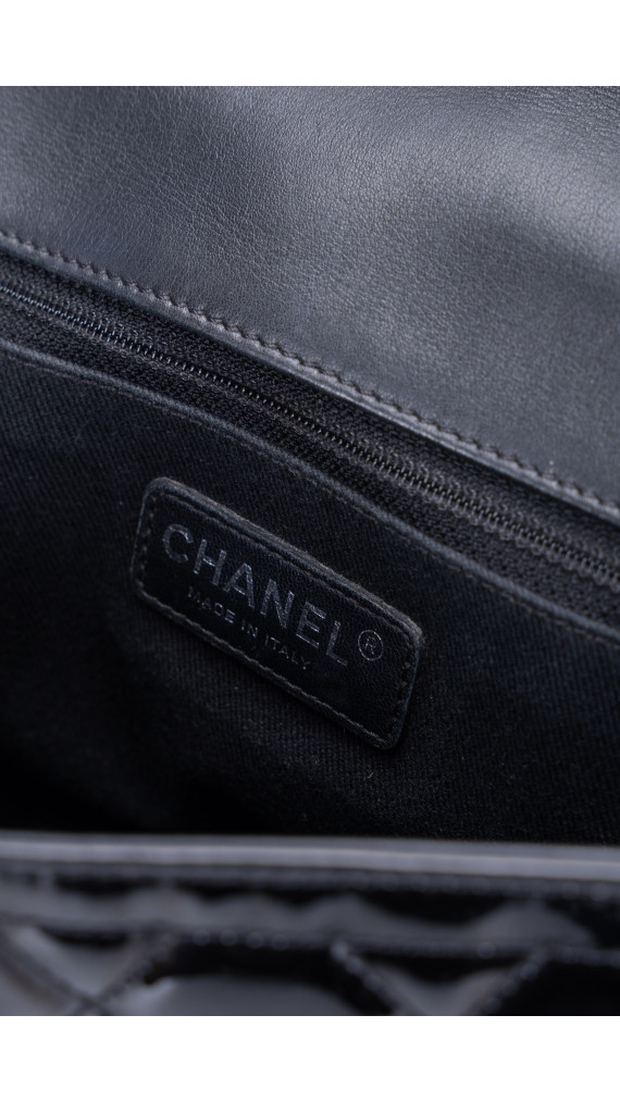 Chanel Classic Mini Flap Shoulder Bag I Sort Patent Skinn