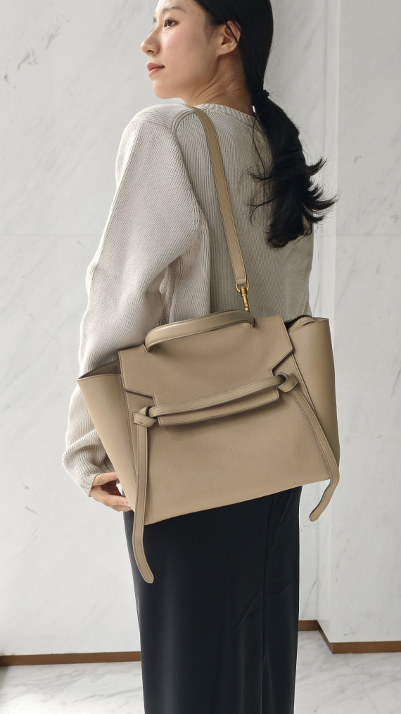Céline Belt Bag i beige skinn