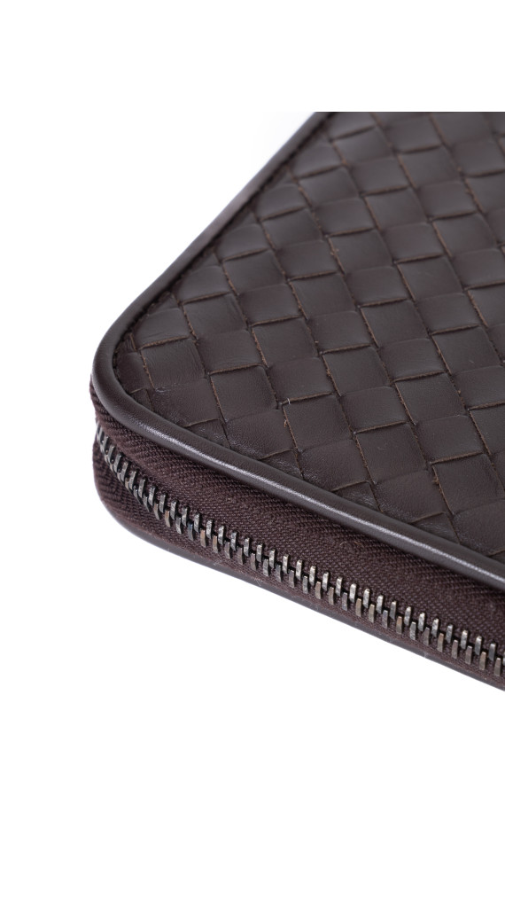 Bottega Veneta Intrecciato Clutch i mørkebrunt skinn