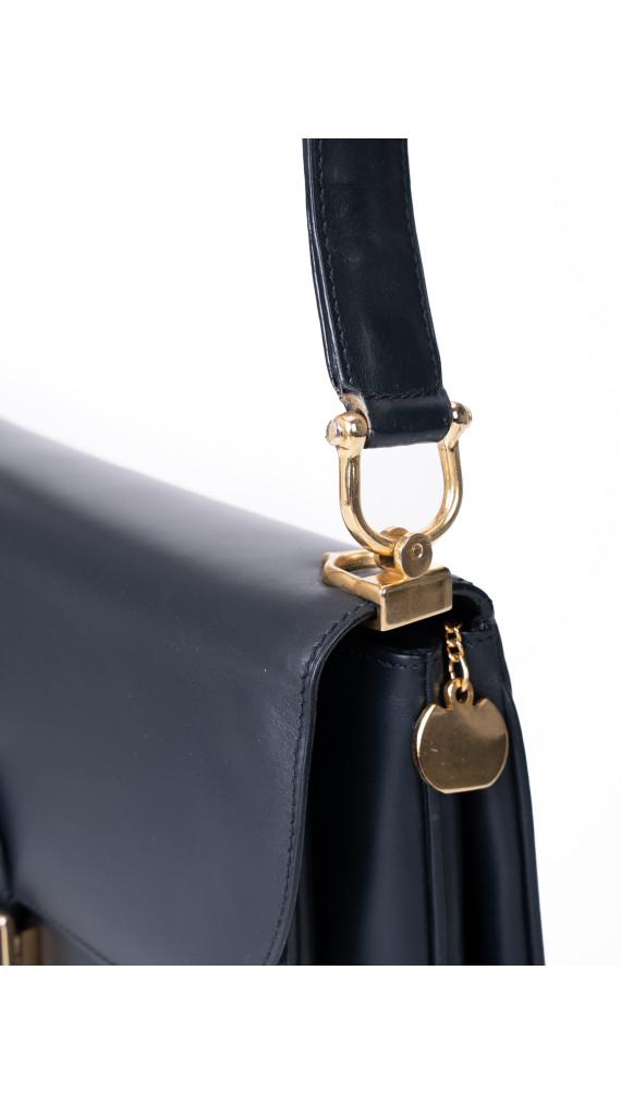 Celine Classic Box Bag i mørkeblå skinn med gullfarget hardware